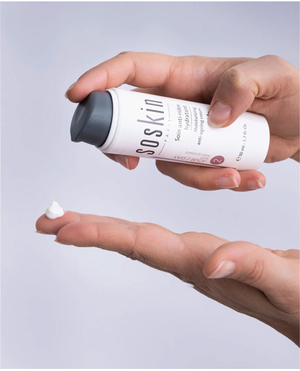 Hình Ảnh Soskin Moisturizing Anti-Ageing Cream - Kem Dưỡng Ẩm Chống Lão Hóa (50ml), Tùy Chọn: 50ml, 3 hình ảnh - sieuthilamdep.com Hình Ảnh Soskin Moisturizing Anti-Ageing Cream - Kem Dưỡng Ẩm Chống Lão Hóa (50ml), Tùy Chọn: 50ml, 3 hình ảnh - sieuthilamdep.com
