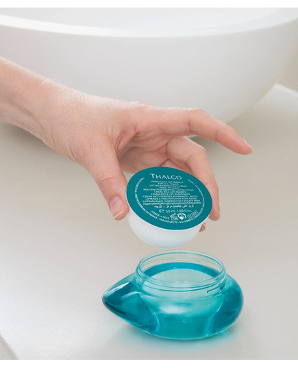 Hình Ảnh Thalgo Lifting & Firming Rich Cream - Kem Dưỡng Nâng Cơ cho Da Khô, Lão Hóa, 2 hình ảnh - sieuthilamdep.com Hình Ảnh Thalgo Lifting & Firming Rich Cream - Kem Dưỡng Nâng Cơ cho Da Khô, Lão Hóa, 2 hình ảnh - sieuthilamdep.com