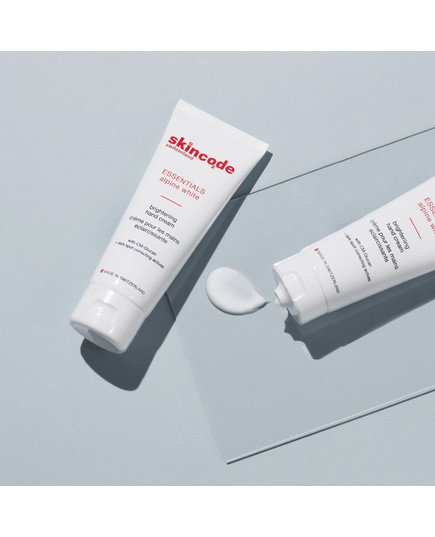 Hình Ảnh Skincode Essentials Alpine White Brightening Hand Cream - Kem Dưỡng Trắng Da Tay, 2 hình ảnh - sieuthilamdep.com