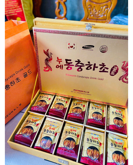Hình Ảnh Nước Đông Trùng Hạ Thảo Pocheon K-L-M Silkworm Cordyceps Drink Gold, 4 hình ảnh - sieuthilamdep.com Hình Ảnh Nước Đông Trùng Hạ Thảo Pocheon K-L-M Silkworm Cordyceps Drink Gold, 4 hình ảnh - sieuthilamdep.com