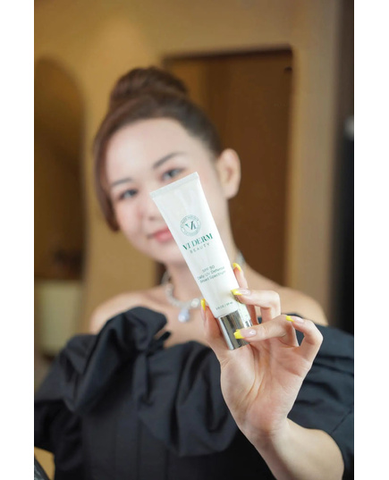 Hình Ảnh VI Derm Daily UV Defense Broad Spectrum Sunscreen SPF50 - Kem Chống Nắng Phổ Rộng, 3 hình ảnh - sieuthilamdep.com Hình Ảnh VI Derm Daily UV Defense Broad Spectrum Sunscreen SPF50 - Kem Chống Nắng Phổ Rộng, 3 hình ảnh - sieuthilamdep.com