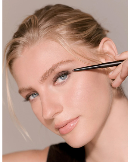 Hình Ảnh Revitalash Defining Eyeliner Liner - Bút Kẻ Mắt Cao Cấp Từ Mỹ, 5 hình ảnh - sieuthilamdep.com