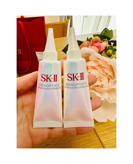 Hình Ảnh SK-II Genoptics Infinitaura Essence - Serum Dưỡng Trắng Da (10ml), Tùy Chọn: 10ml, 2 hình ảnh - sieuthilamdep.com