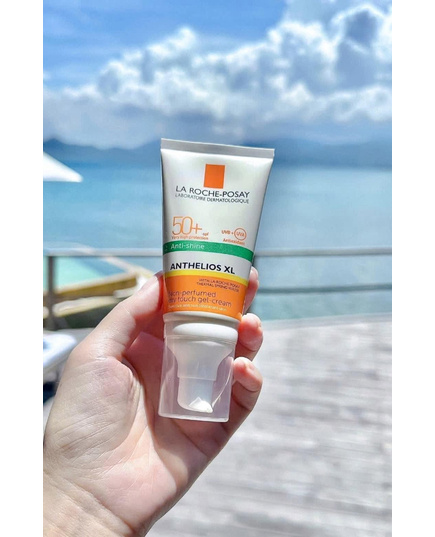 Hình Ảnh La Roche-Posay Anthelios XL SPF50+ Kem Chống Nắng Phổ Rộng, Nâng Tông Kiềm Dầu, 3 hình ảnh - sieuthilamdep.com